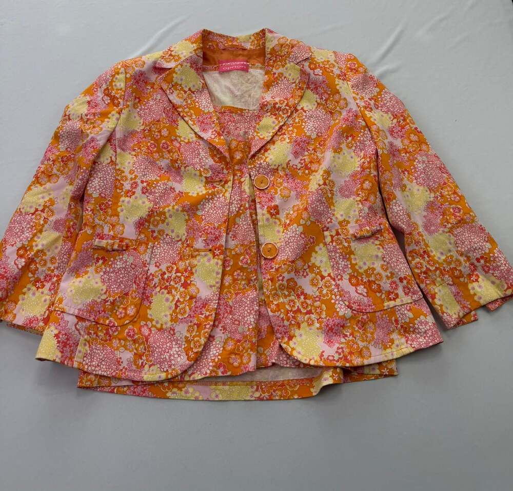 Apriori 2-Piece Retro Floral Blazer Jacket and Matching Short Sleeve Top Set